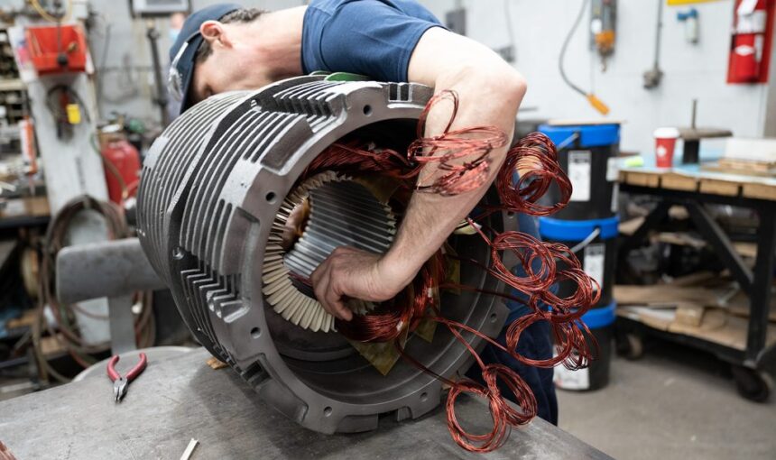 Moto Rewinders Pomp technician mailing mechanist