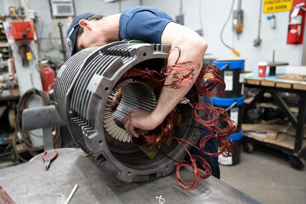 Moto Rewinders Pomp technician mailing mechanist